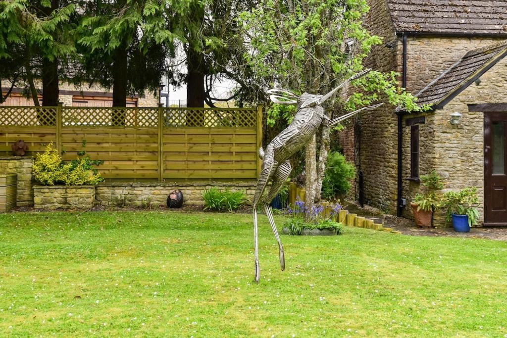 The Lookout At Cloatley Meadow Hankerton Exterior foto